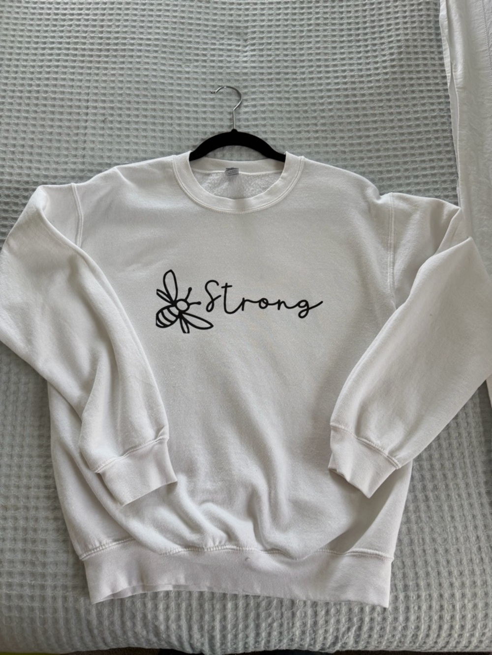 Gildan White Crewneck Sweatshirt with Black 'Strong' Bee Graphic